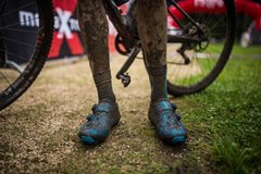 Cyklista se vydá na 1000 kilometrů dlouhou cestu v žabkách