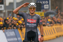 Van der Poel ovládl E3 Saxo Classic 2025 suverénním sólem