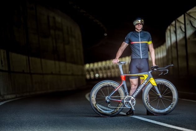 Stroj proti času: Boardman TTE