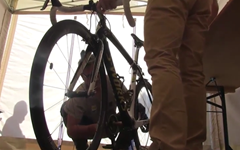 Video: Contador podezřelý z použití motorku, UCI mu kontrolovala kolo