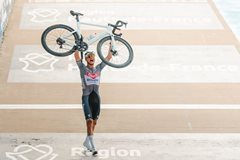 Van der Poel vyvolal kritiku kvůli reklamě na soukromé tryskáče