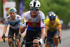 Vacek zůstává u Lidl-Trek. Český talent má smlouvu až do roku 2029