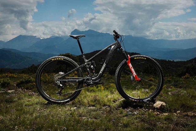 Trek představuje novou univerzálnější platformu Fuel: tři kola v jednom