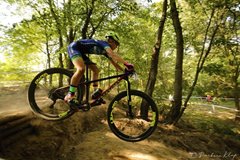 Finálové závody v Libuši rozhodly o vítězích ŠKODA TOMKET Pražského MTB poháru 2020!