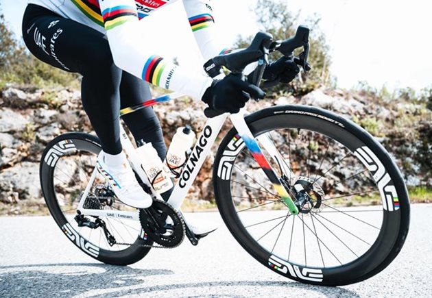 Colnago V5Rs nastavuje nový standard závodních kol