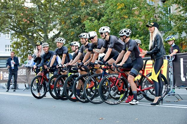 Hradecký cyklistický tým míří na Asia Tour