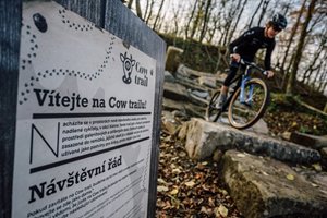 Cow trail: V Kletném vznikl nový areál pro horská kola. Pro profesionály i amatéry