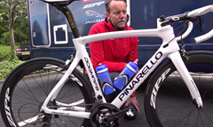 Video: Kolo Bradleyho Wigginse - Pinarello Dogma