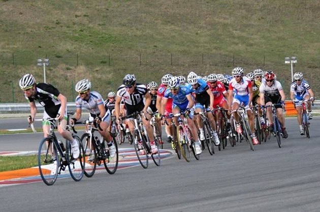 FOTOGALERIE: Sportsoft - XCR Specialized Cup 2012