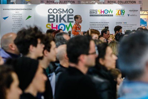 CosmoBike Show navštíví Danny MacAskill a první šampionát v elektro cyklokrosu