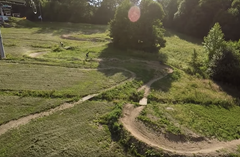 Bikepark Monínec: Na sjezďáku si tu chvilku zablbnete, ale jinak...