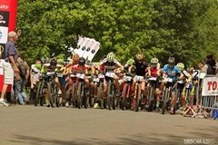 Mišoňová a Škarnitzl vítězní ve třetím závodě TOMKET Pražského MTB poháru v Beckově!