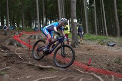 Pidcock a Ferrand-Prévot ovládli Nové Město, Češi zářili v maratonu